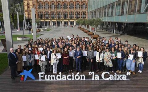 La entidad ha otorgado ayudas de 5.000 euros a 60 centros escolares de toda España.