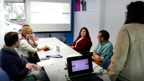 Los usuarios del programa Brecha Digital recibirán 120 horas de formación en competencias digitales.