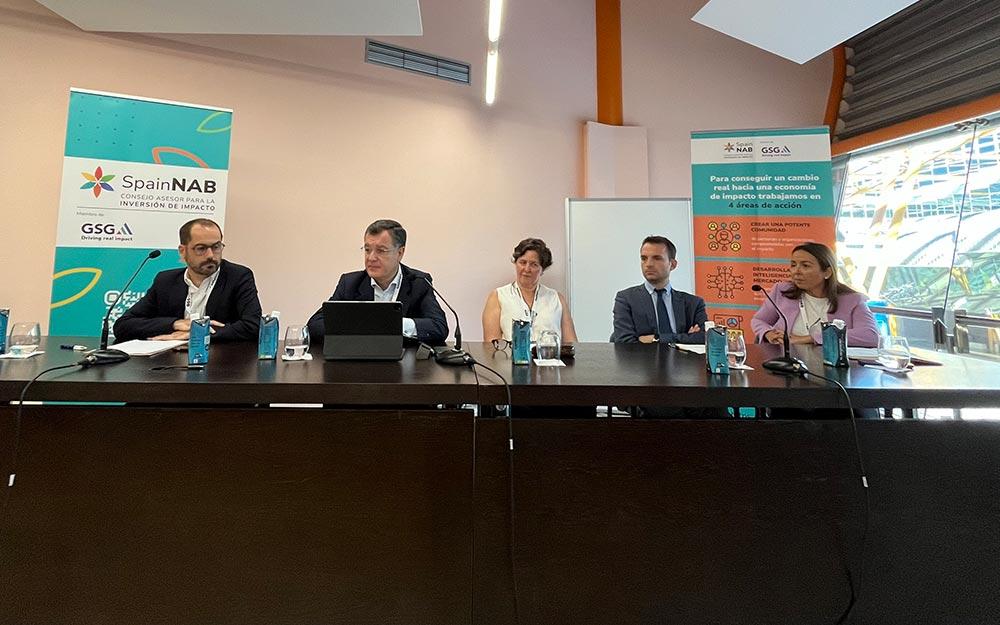 Rueda de prensa de presentación del informe de inversión de impacto en el GSG Global Impact Summit.