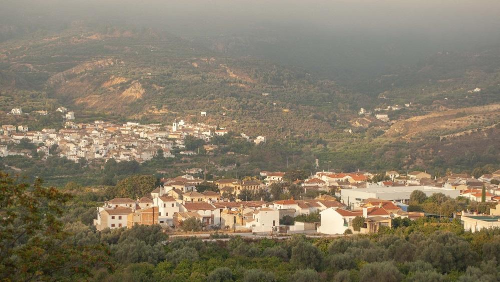 El Valle del Lecrín tiene 22.500 habitantes repartidos en ocho pequeños municipios. (Foto: Red Eléctrica)
